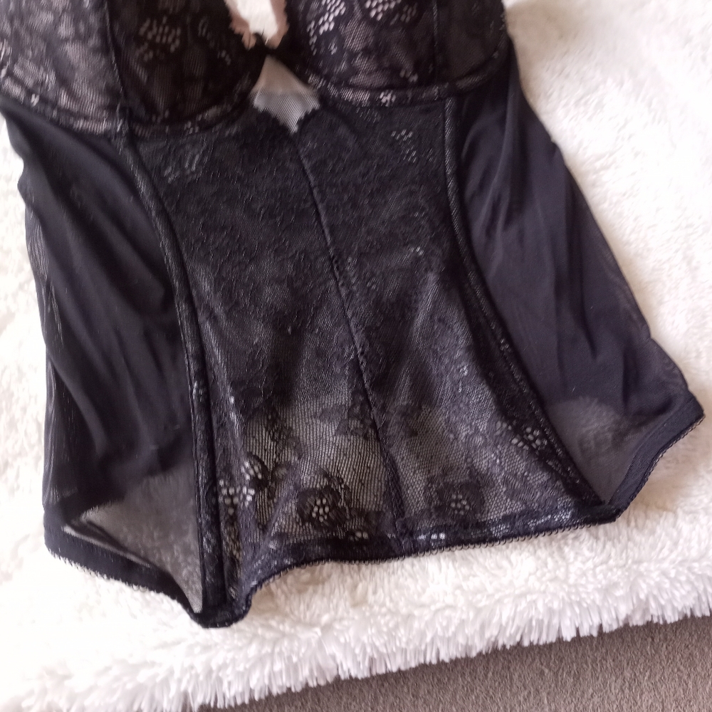 💕Victoria Secret bustier Corset💕 - Picture 3 of 9